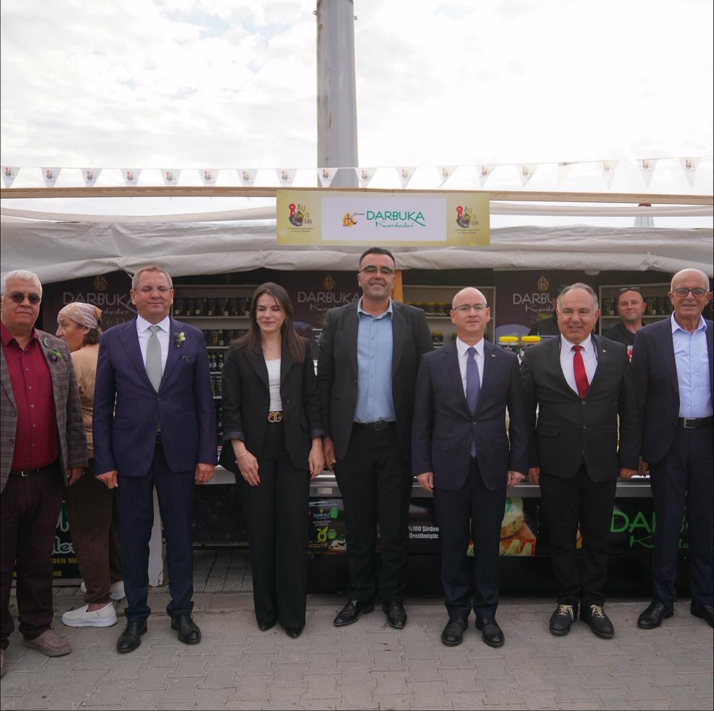 07-6 Ayvalık’ta Zeytin ve Zeytinyağı Büyük Festival Pazarı Açıldı.