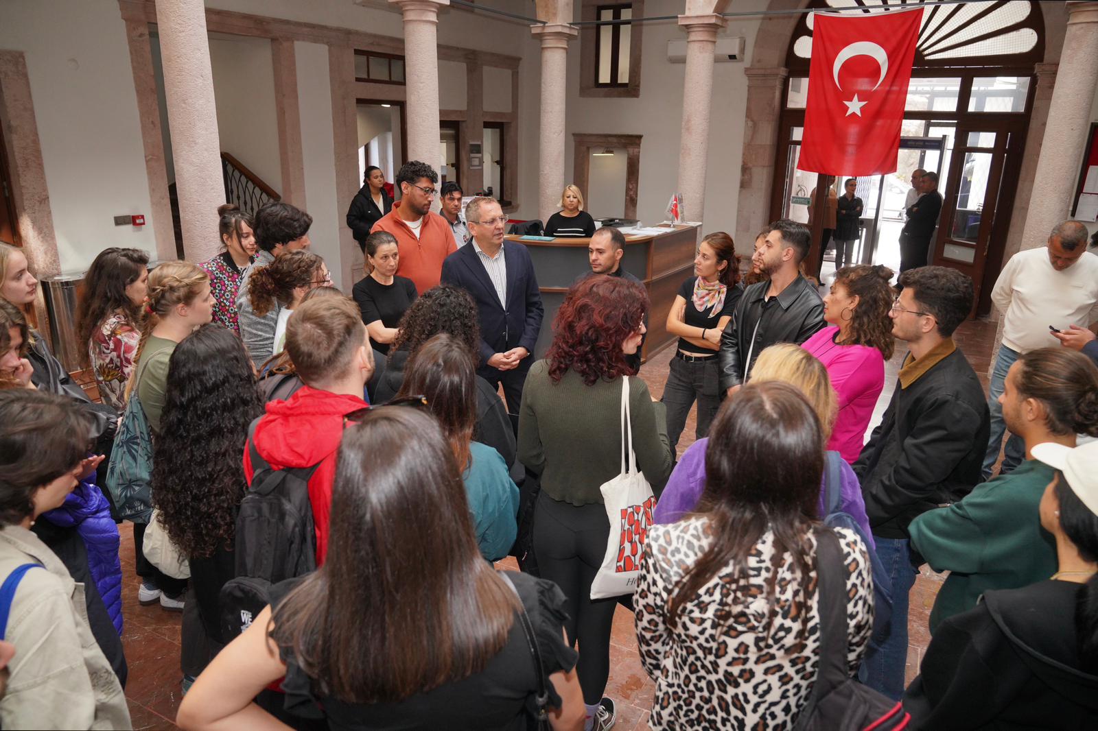 09-2 Ayvalık’ta Uluslararası Gençlik Projesi Kapsamında Zeytin Kültürü Deneyimi