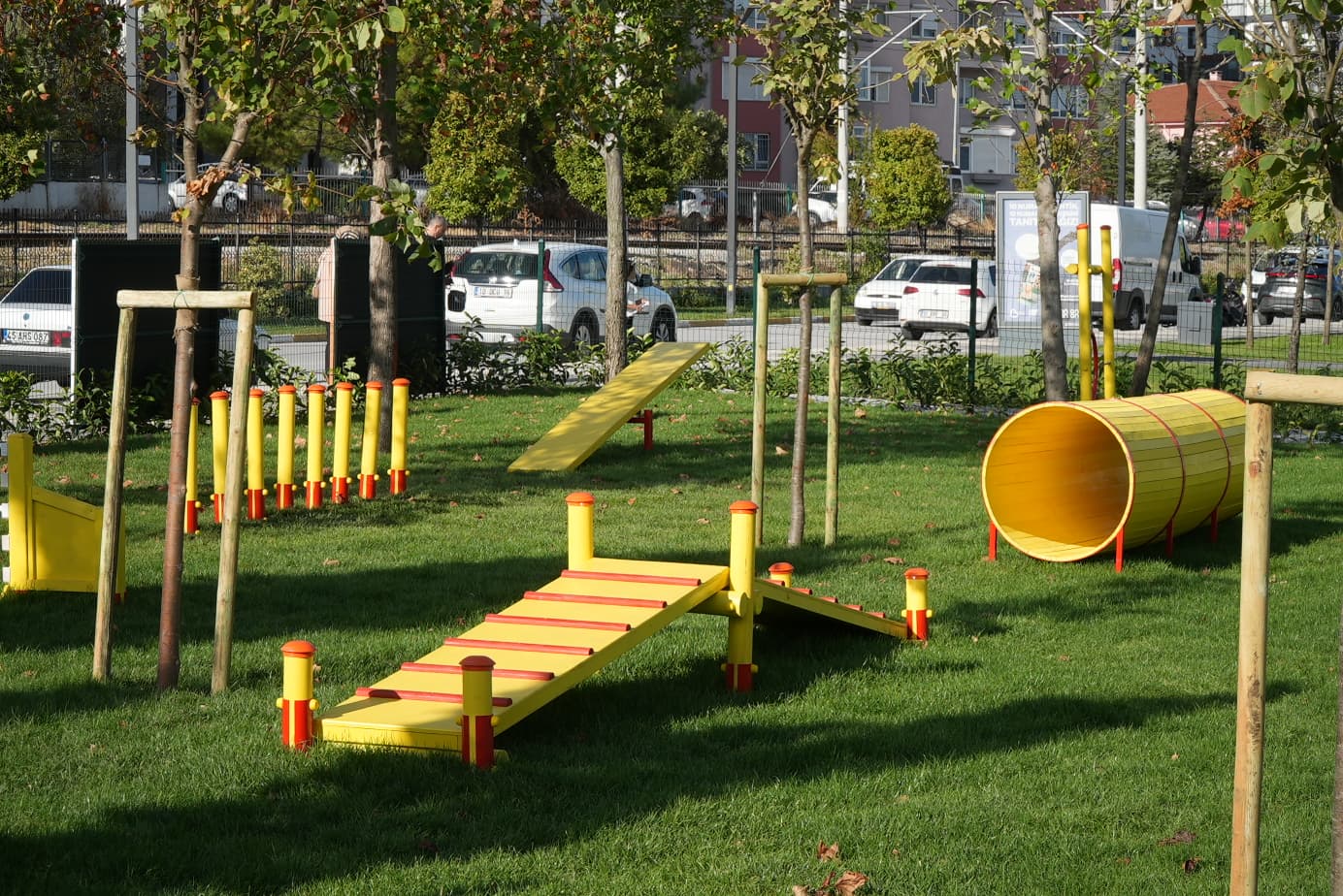 1-1-3 Ahmet Akın, can dostları Pati Park ile buluşturdu