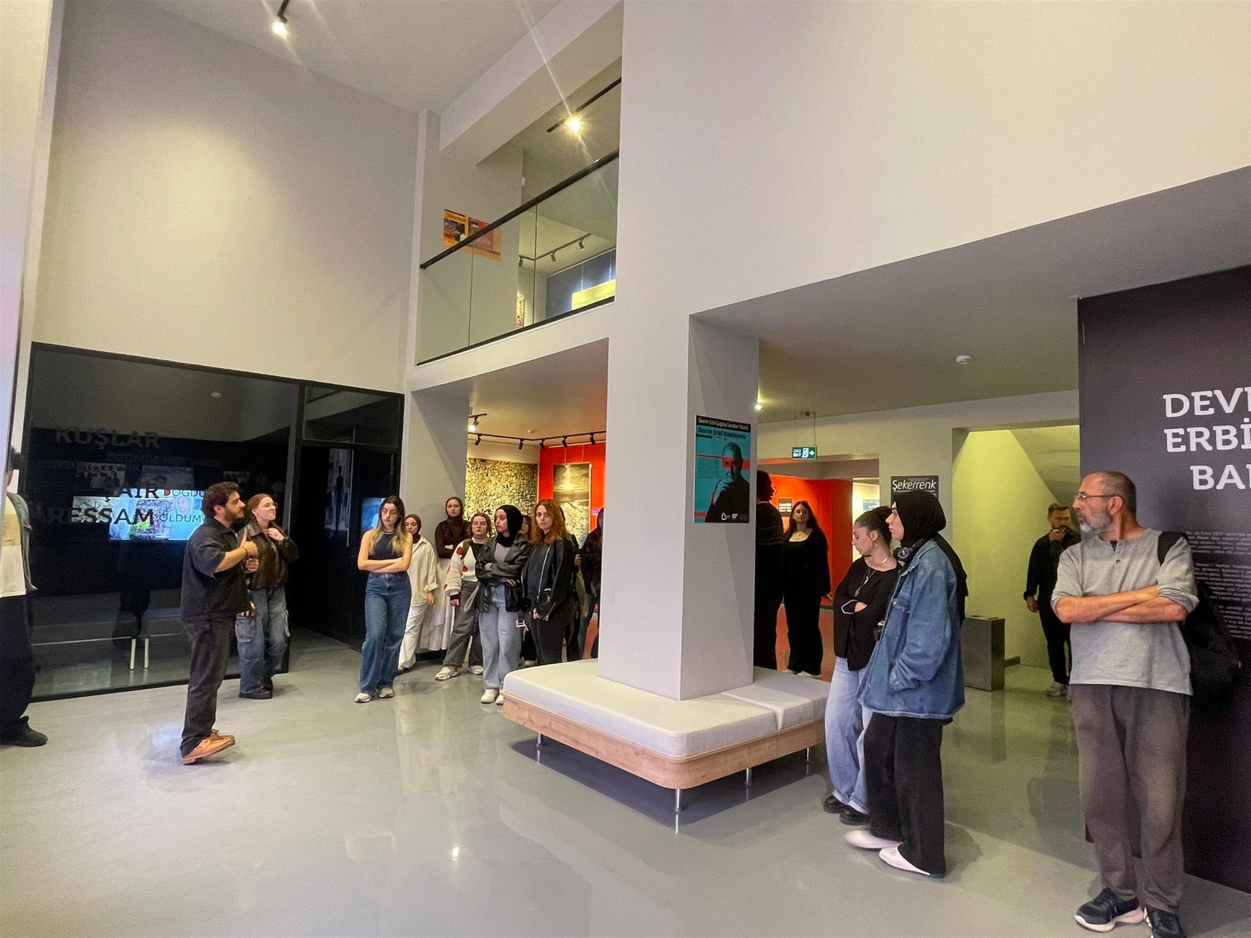 1-1-6-scaled YAŞAYAN MÜZELER ZİYARETÇİLERİNİ AĞIRLIYOR