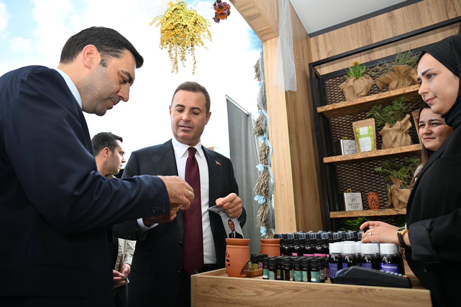 1-16 Bölgenin en büyük "Tarım ve Hayvancılık Fuarı" kapılarını açtı