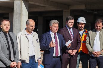 1-2-17-345x230 MUSTAFA CANBEY: “EDREMİT DEVLET HASTANESİ, KÖRFEZ BÖLGEMİZİN SAĞLIK ÜSSÜ OLACAK”