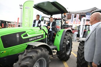 1-22-345x230 Bölgenin en büyük "Tarım ve Hayvancılık Fuarı" kapılarını açtı