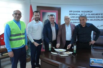 1-22-345x230 BURHANİYE'DE ZEYTİN HASADI BAŞLADI