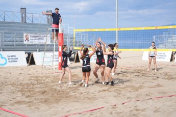 1-25-345x230 BURHANİYE’DE GELENEKSEL ÖREN ATATÜRK KUPASI PLAJ VOLEYBOLU TURNUVASI BAŞLADI