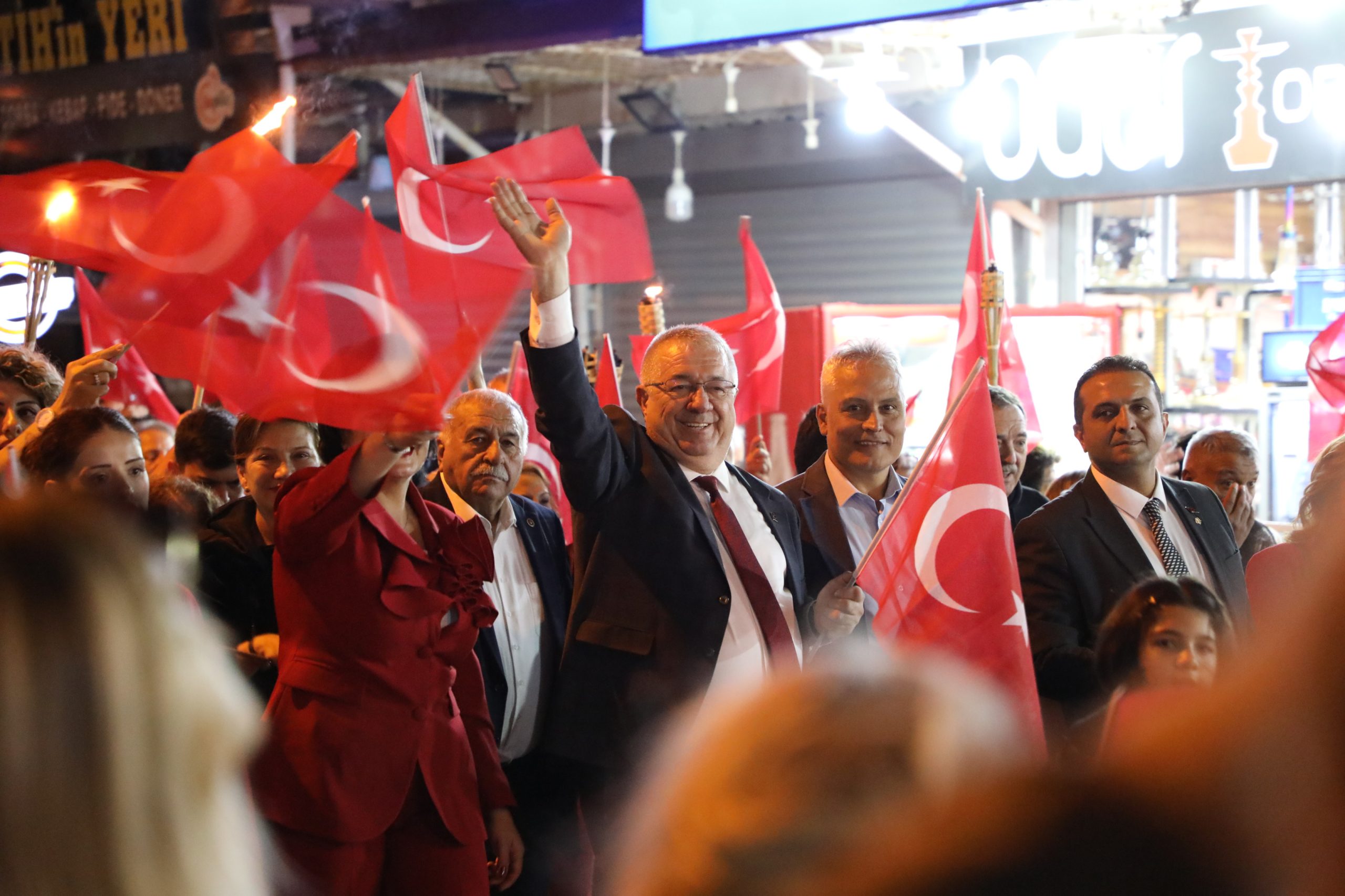 1-3-10-scaled Edremit’te Cumhuriyet bayramı büyük bir coşkuyla kutlanacak