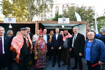 1-3-9-345x230 Cumhuriyet Meydanı 2.etabı açıldı. Akın: “Gurur verici işlere imza atıyoruz”