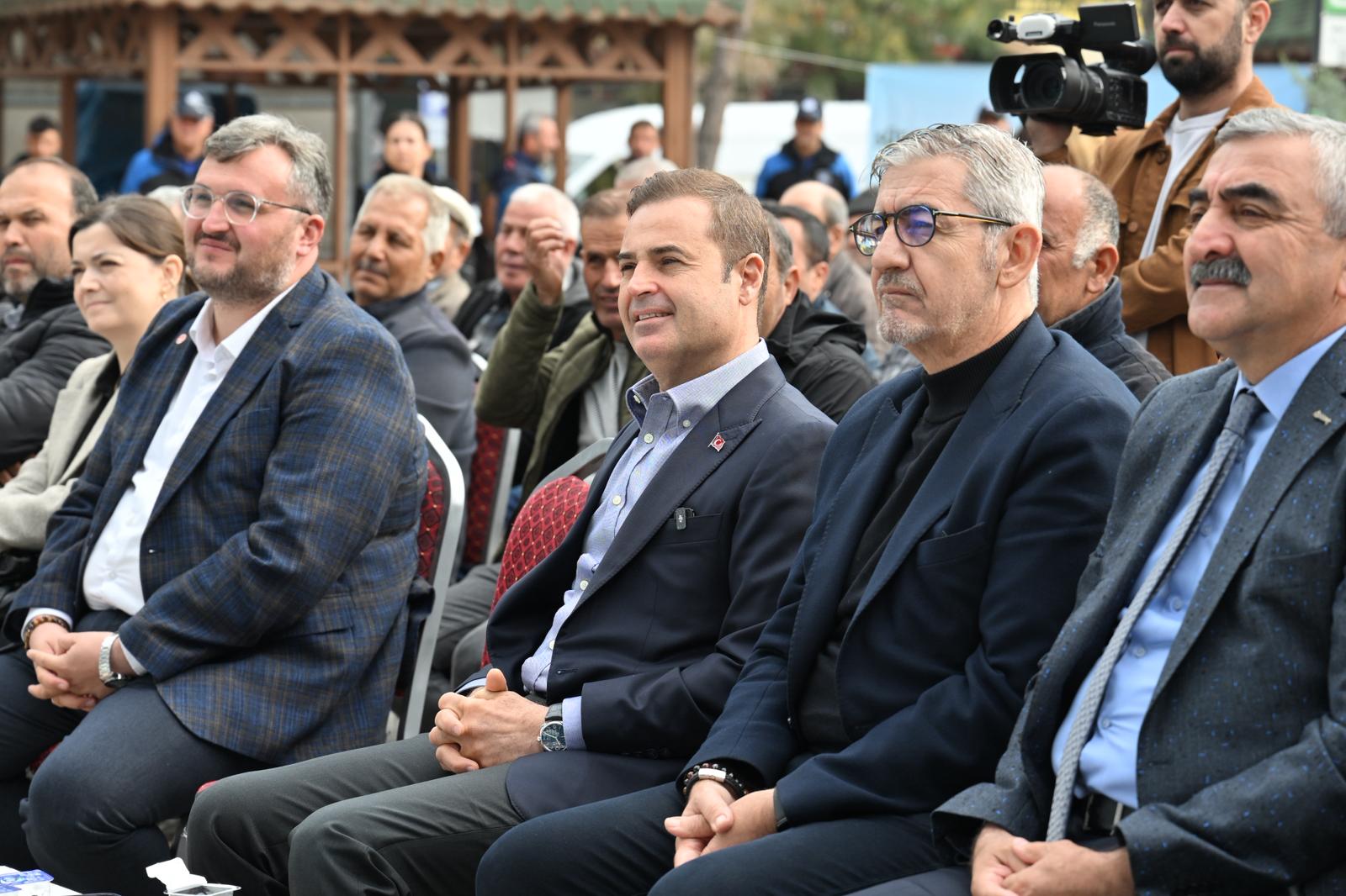 1-4-9 Büyükşehirin çiftçiye desteği sürüyor