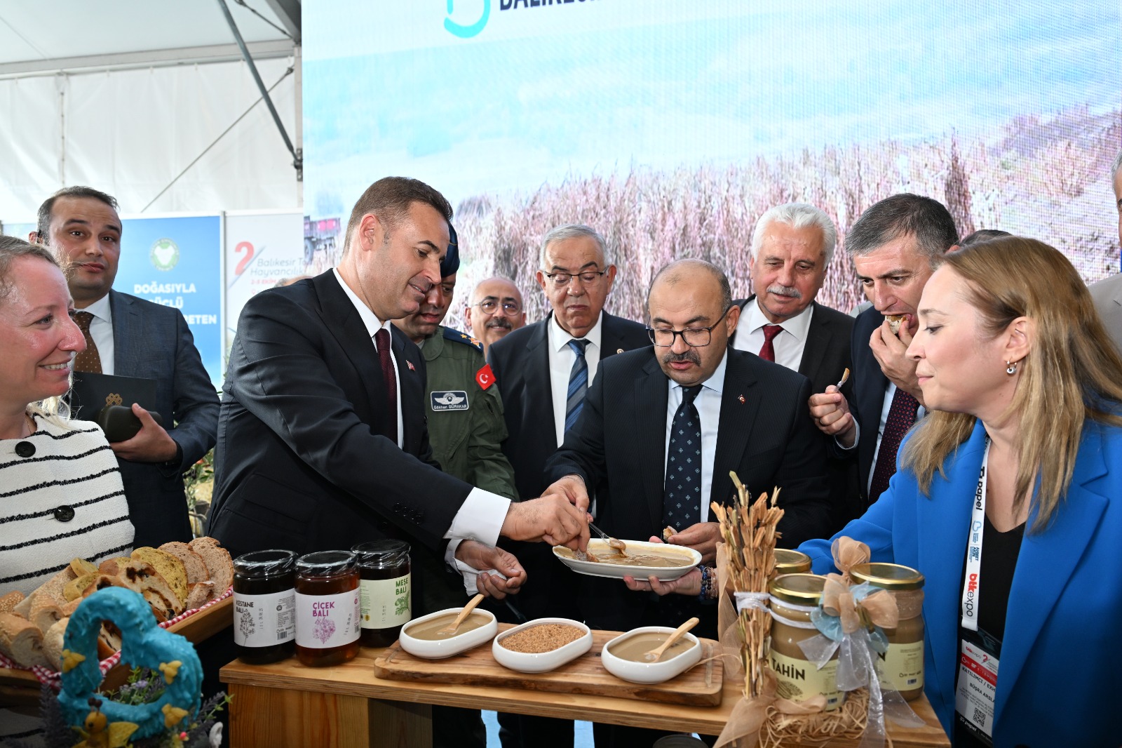 1-4 Bölgenin en büyük "Tarım ve Hayvancılık Fuarı" kapılarını açtı