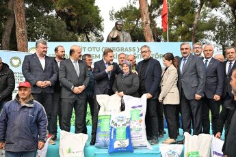 1-7-6-345x230 Büyükşehirin çiftçiye desteği sürüyor