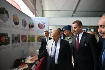 1-8-345x230 Bölgenin en büyük "Tarım ve Hayvancılık Fuarı" kapılarını açtı