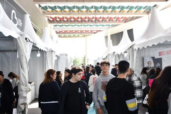 1-8-6-345x230 Balıkesir Kitap Fuarı’nda medya, siyaset ve edebiyat rüzgârı esti