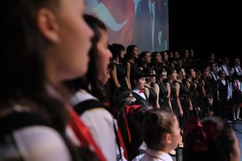 1-8-8-345x230 ALTIEYLÜL’DE CUMHURİYET COŞKUSU DOLU DOLU YAŞANDI