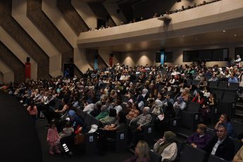 1-9-3-345x230 Kitap Fuarı, Balıkesir’e imzasını attı