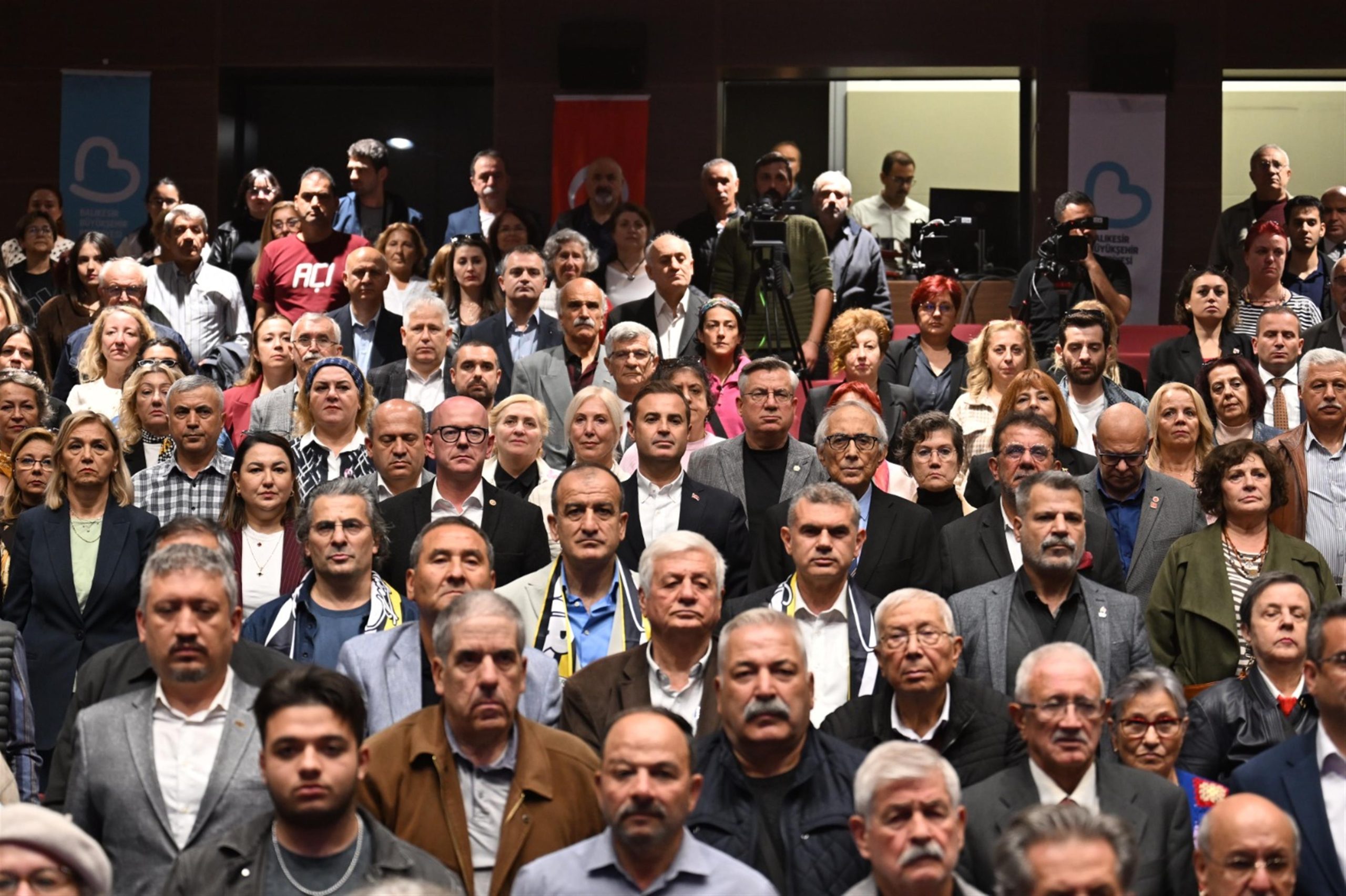 1.balikesir_kitap_fuari_coskuyla_acildi_4-scaled 1.Balıkesir Kitap Fuarı coşkuyla açıldı