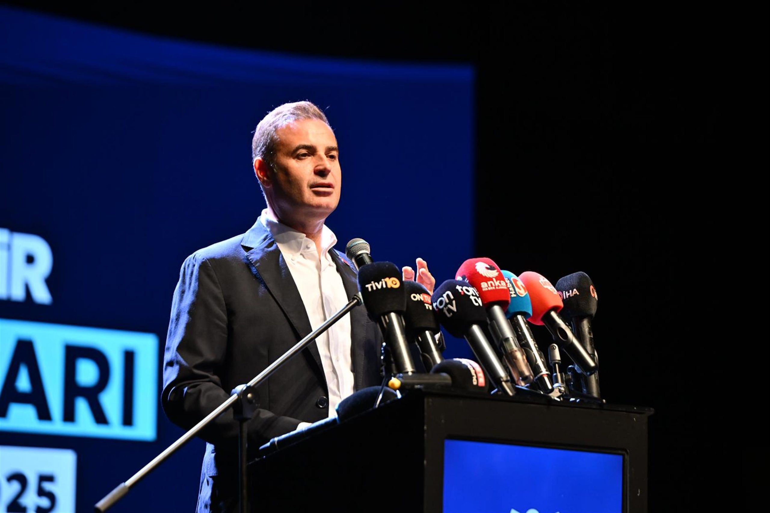 1.balikesir_kitap_fuari_coskuyla_acildi_9-scaled 1.Balıkesir Kitap Fuarı coşkuyla açıldı