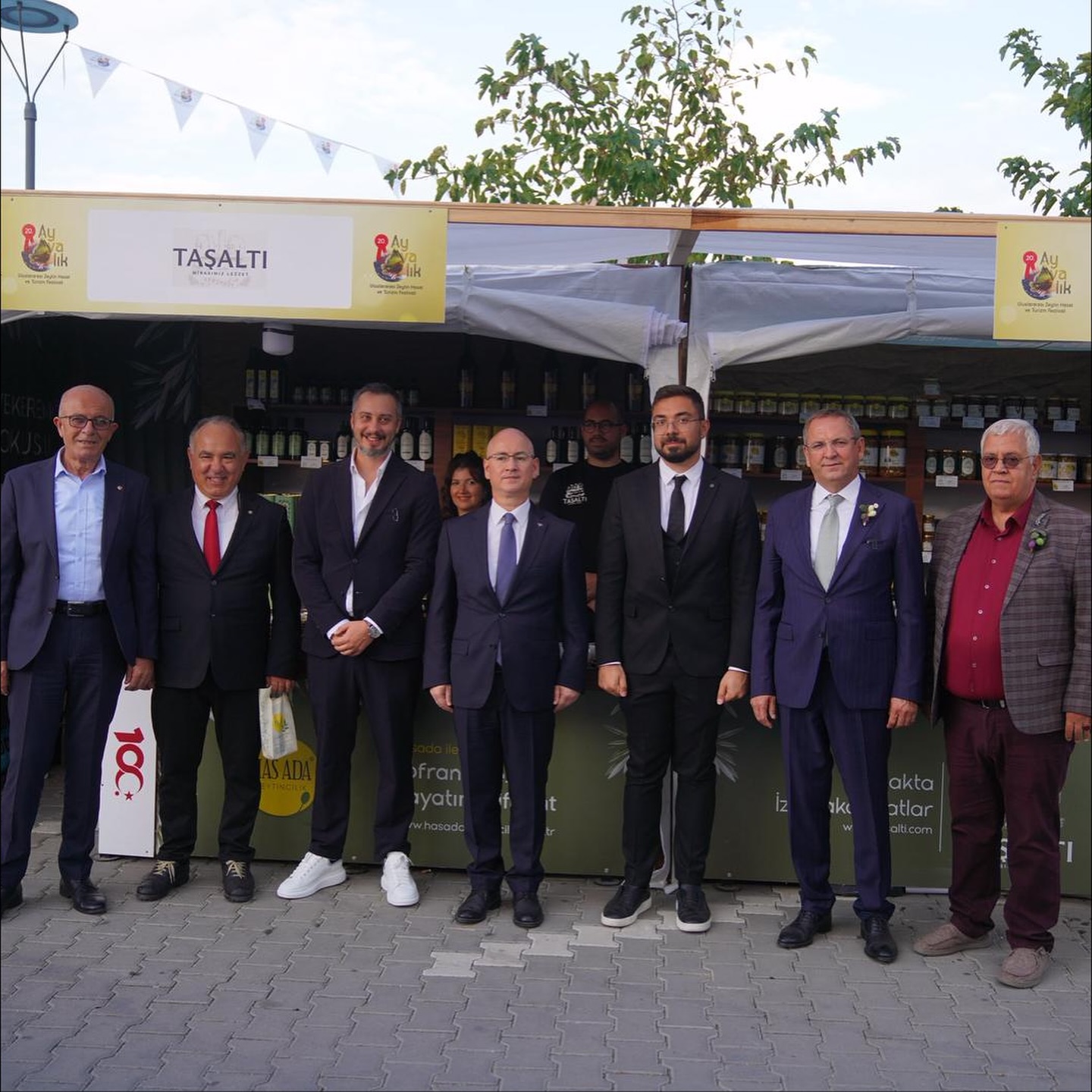10-6 Ayvalık’ta Zeytin ve Zeytinyağı Büyük Festival Pazarı Açıldı.