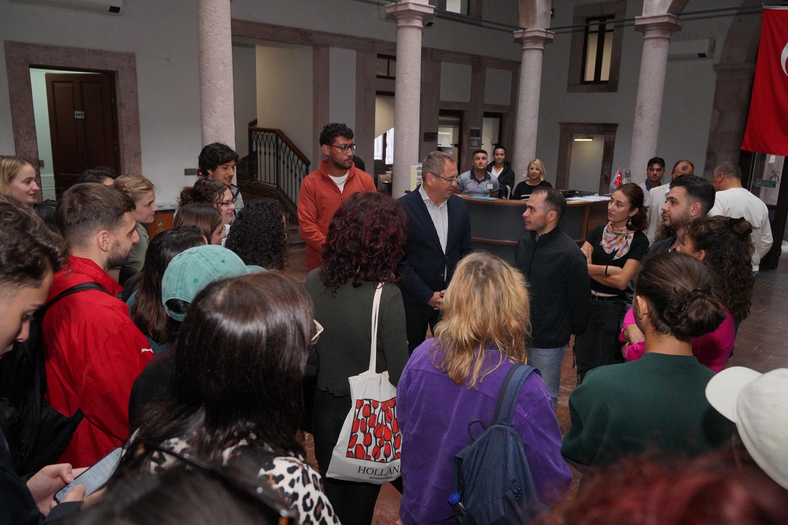 11-1 Ayvalık’ta Uluslararası Gençlik Projesi Kapsamında Zeytin Kültürü Deneyimi