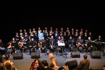 12-1-345x230 ALTIEYLÜL’DE YEŞİLÇAM EZGİLERİYLE NOSTALJİ DOLU BİR GECE