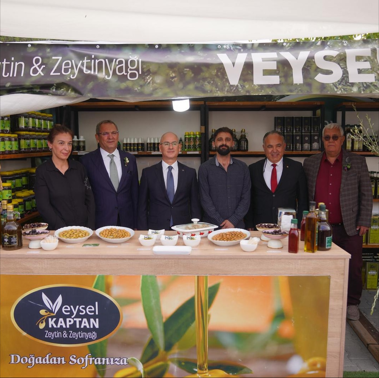 14-1 Ayvalık’ta Zeytin ve Zeytinyağı Büyük Festival Pazarı Açıldı.