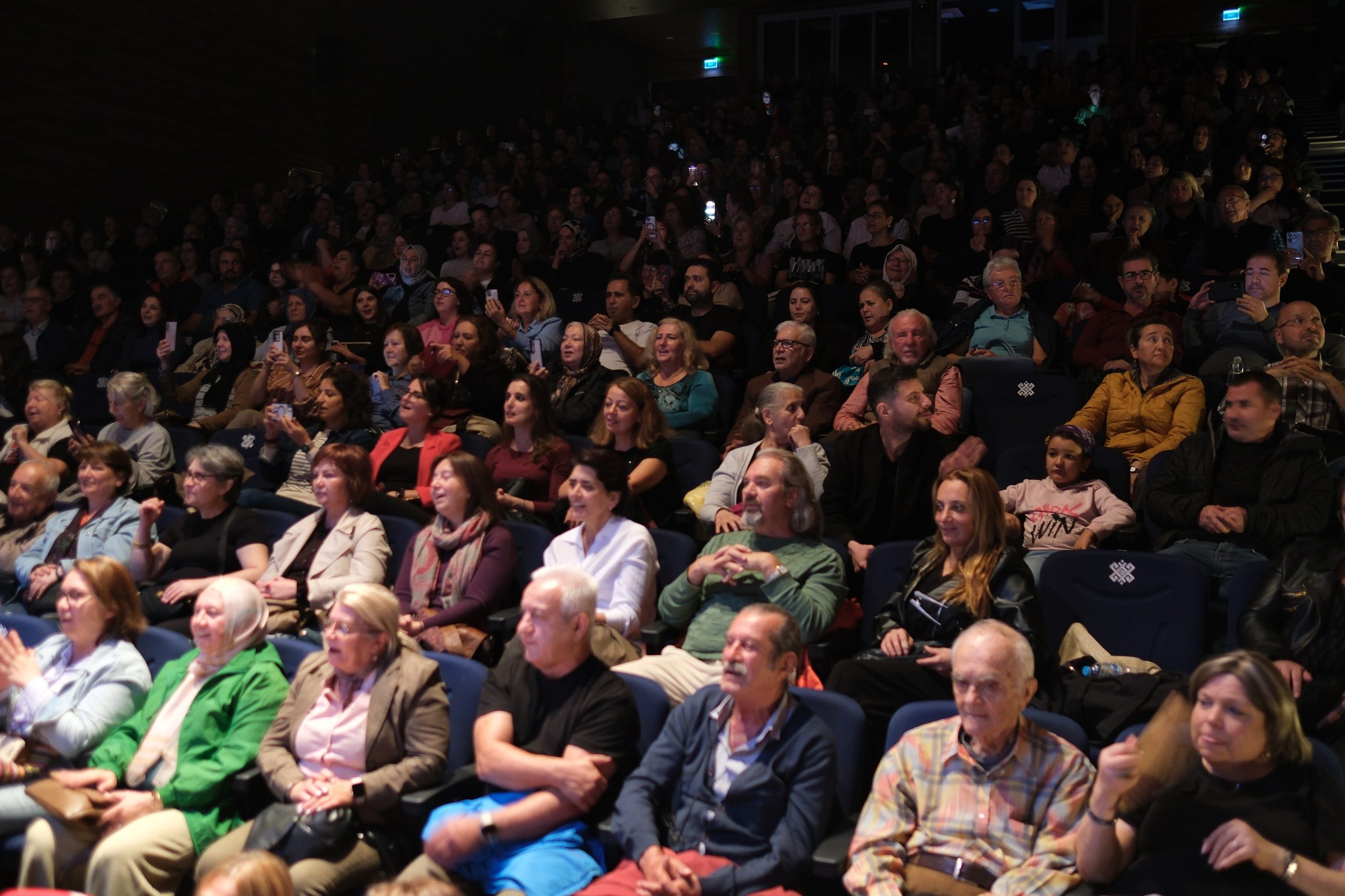 14-scaled ALTIEYLÜL’DE YEŞİLÇAM EZGİLERİYLE NOSTALJİ DOLU BİR GECE