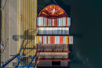 1761561617_AdobeStock_241043361-345x230 Türk moda endüstrisi 2026 yılında Yeni Dünya’ya odaklanacak