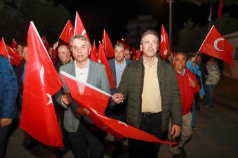 2-6-345x230 BURHANİYE’DE CUMHURİYET’İN 102. YILI FENER ALAYIYLA KUTLANDI