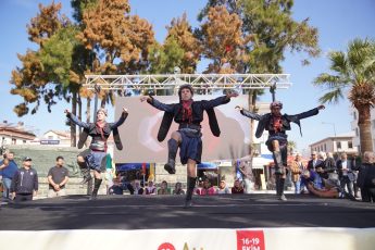 20.-AYVALIK-ULUSLARARASI-ZEYTIN-HASAT-VE-TURIZM-FESTIVALI-BASLADI-3-345x230 20. AYVALIK ULUSLARARASI ZEYTİN HASAT VE TURİZM FESTİVALİ BAŞLADI