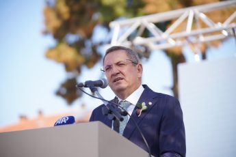 20.-AYVALIK-ULUSLARARASI-ZEYTIN-HASAT-VE-TURIZM-FESTIVALI-BASLADI-5-345x230 20. AYVALIK ULUSLARARASI ZEYTİN HASAT VE TURİZM FESTİVALİ BAŞLADI