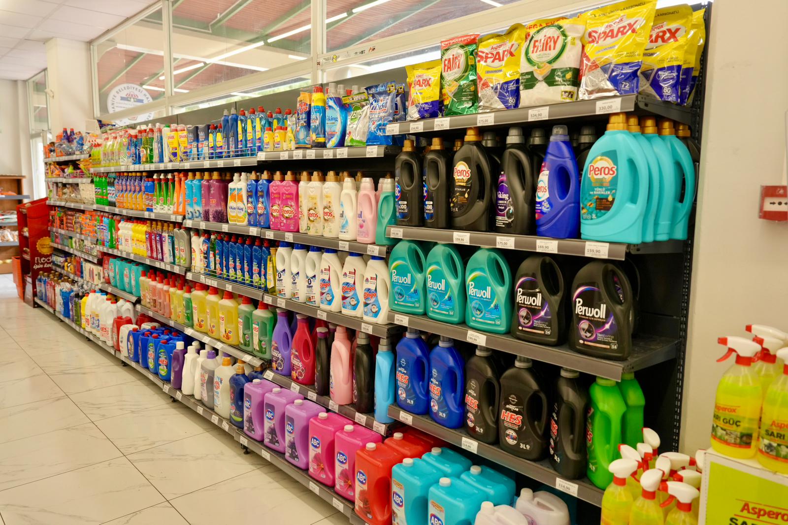 3-1 BURHANİYE BELEDİYESİ’NDEN HALKA HİZMET: HALK MARKET