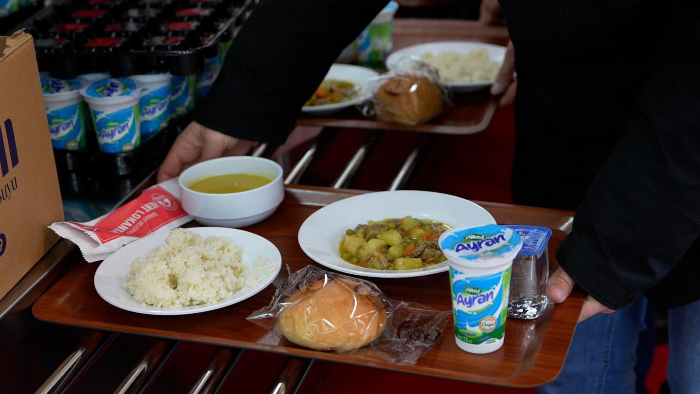 4-1 BURHANİYE BELEDİYESİ KENT LOKANTASINDA DAYANIŞMA VAR