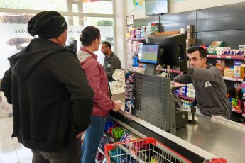 5-1-345x230 BURHANİYE BELEDİYESİ’NDEN HALKA HİZMET: HALK MARKET