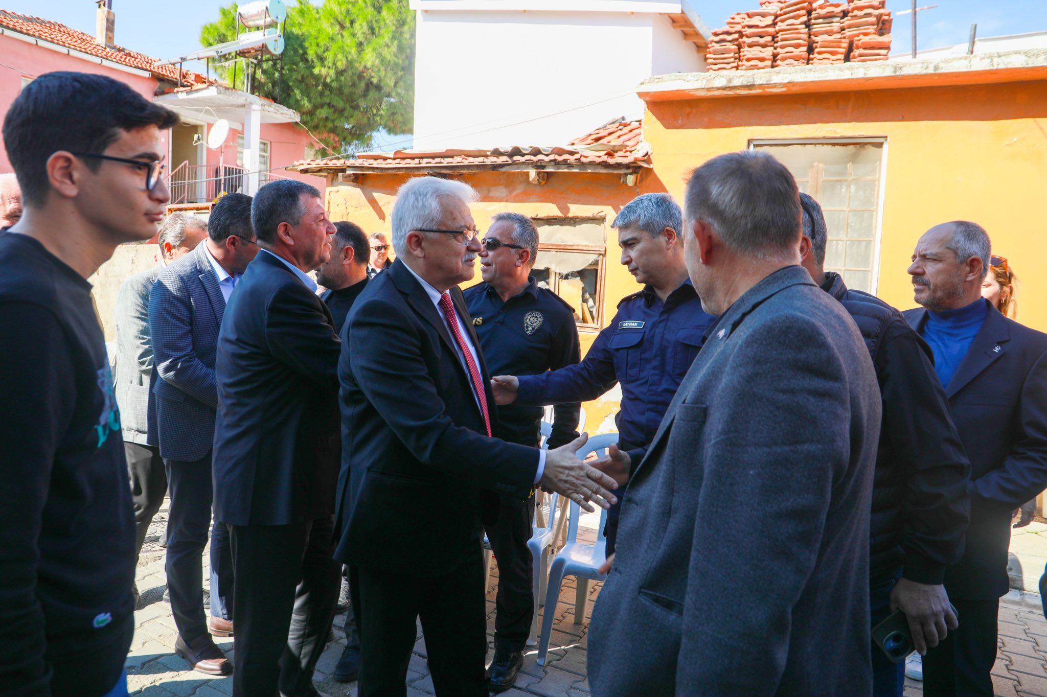 5-5 T.C. BURHANİYE MUHTARLAR DERNEĞİ AÇILDI