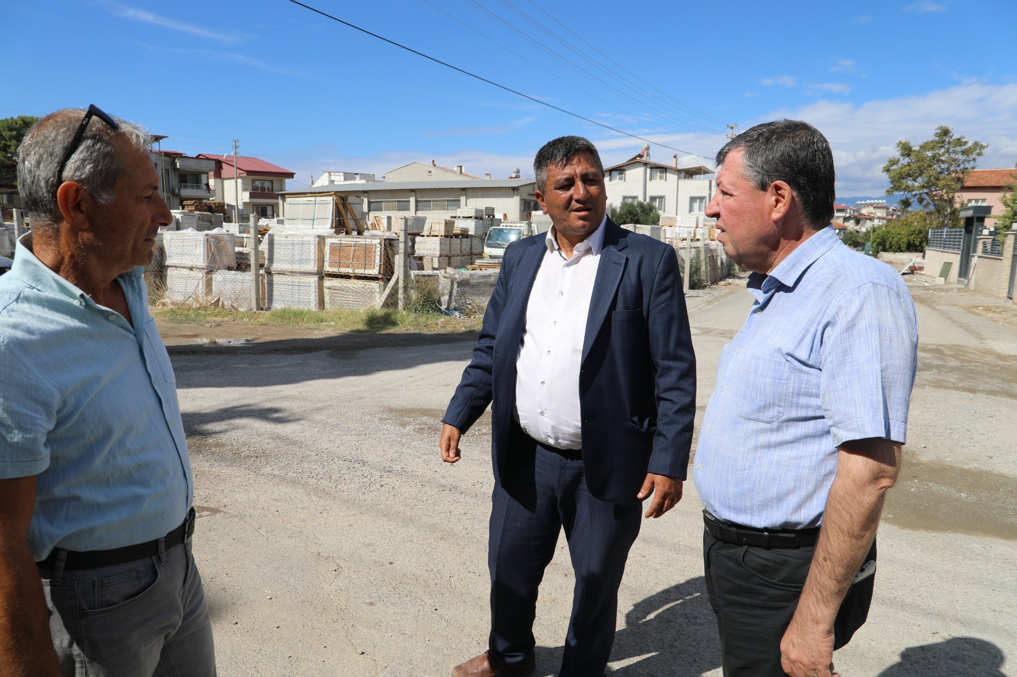 6 PAZARBAŞI CADDESİ’NDE ÇALIŞMALAR TAMAMLANDI