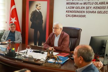 7-2-345x230 MUHTARLAR BURHANİYE BELEDİYESİNDE BİR ARAYA GELDİ