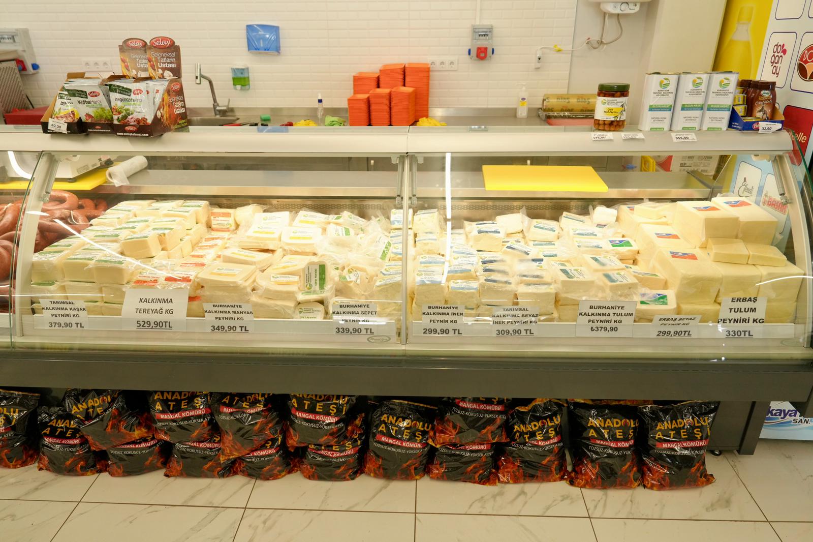 8-1 BURHANİYE BELEDİYESİ’NDEN HALKA HİZMET: HALK MARKET