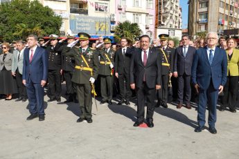 8-4-345x230 29 EKİM CUMHURİYET BAYRAMI ÇELENK TÖRENİ YAPILDI