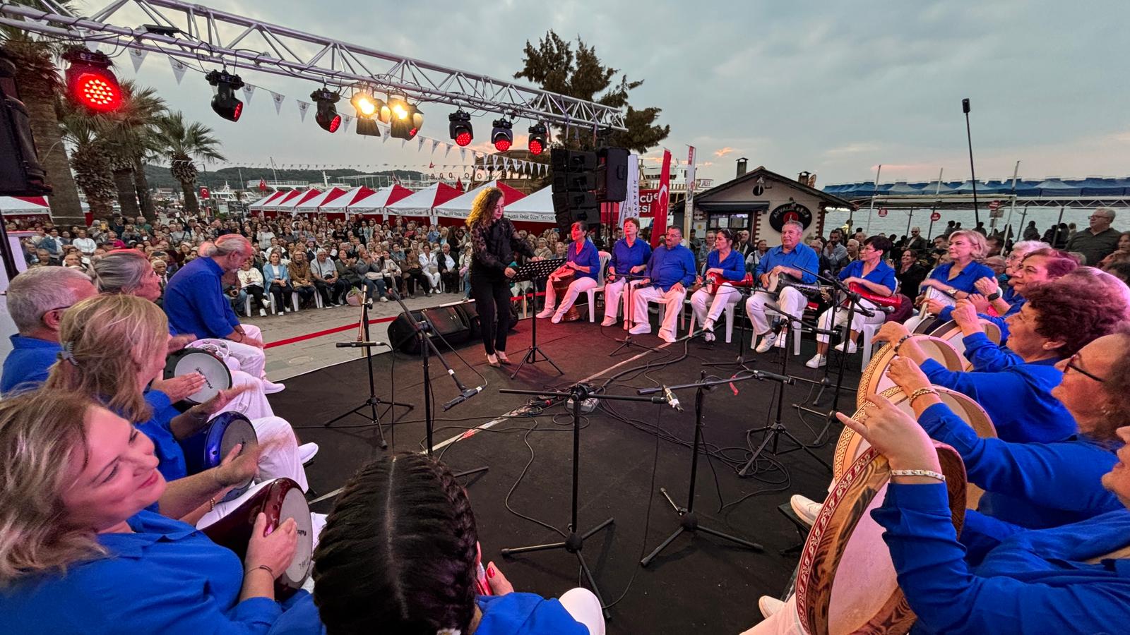 83 AYVALIK’TAN DOPDOLU PROGRAMIYLA BİR FESTİVAL DAHA GEÇTİ