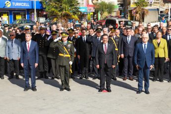 9-2-345x230 29 EKİM CUMHURİYET BAYRAMI ÇELENK TÖRENİ YAPILDI