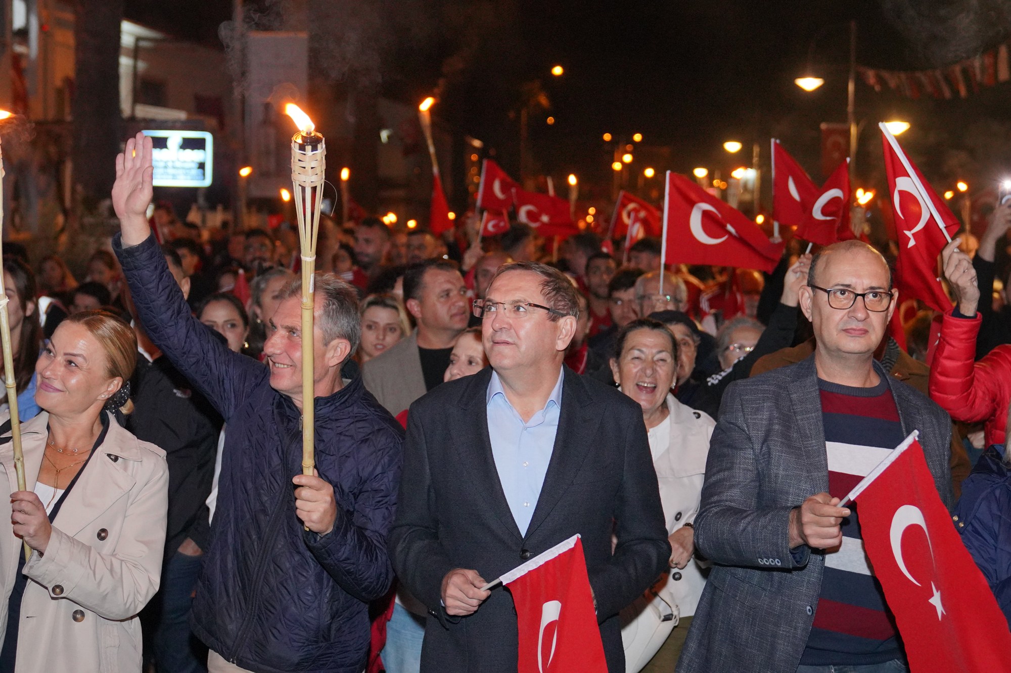 Ayvalikta-Cumhuriyetin-102.-Yili-Coskusu-9 Ayvalık’ta Cumhuriyet’in 102. Yılı Coşkusu!