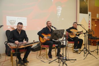 Cumhuriyetin-102.-yili-kapsaminda-Ayvalik-Ataturkcu-Dusunce-Derneginin-ev-sahipliginde-duzenlenen-bulusma-6-345x230 Cumhuriyet'in 102. yılı kapsamında, Ayvalık Atatürkçü Düşünce Derneği'nin ev sahipliğinde düzenlenen buluşma