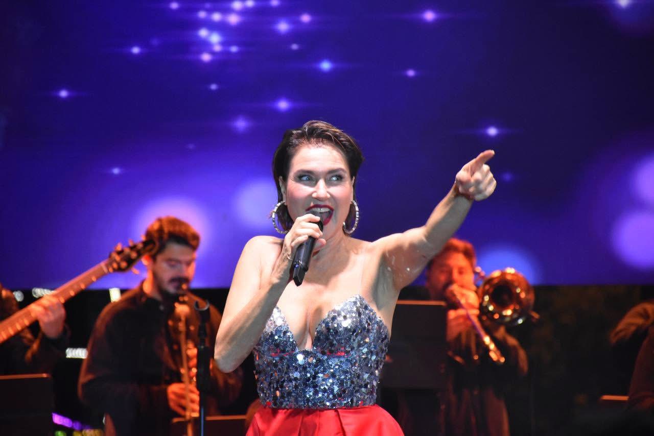 IMG_3177  Cumhuriyet’in 102. Yıldönümü Edremit’te coşkuyla kutlandı