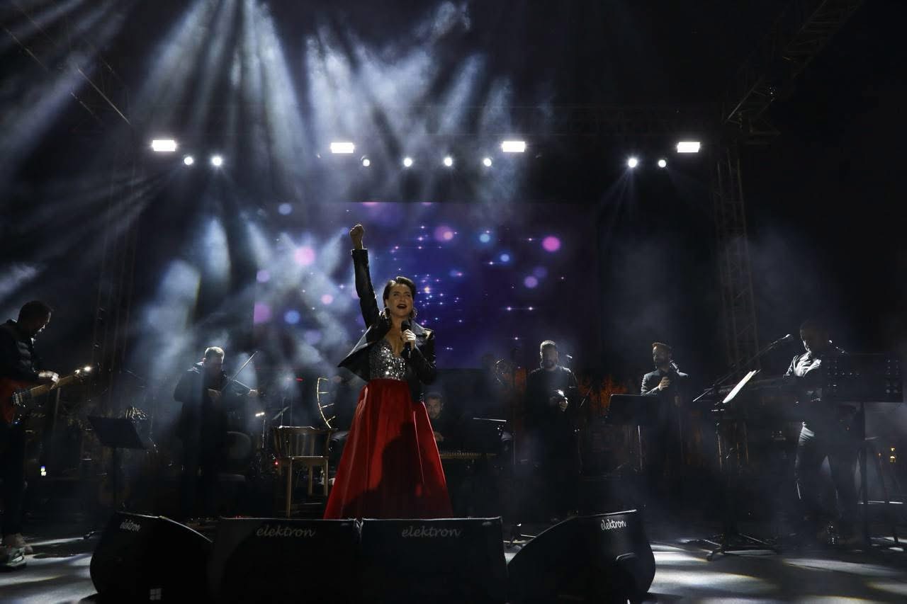 IMG_3190  Cumhuriyet’in 102. Yıldönümü Edremit’te coşkuyla kutlandı