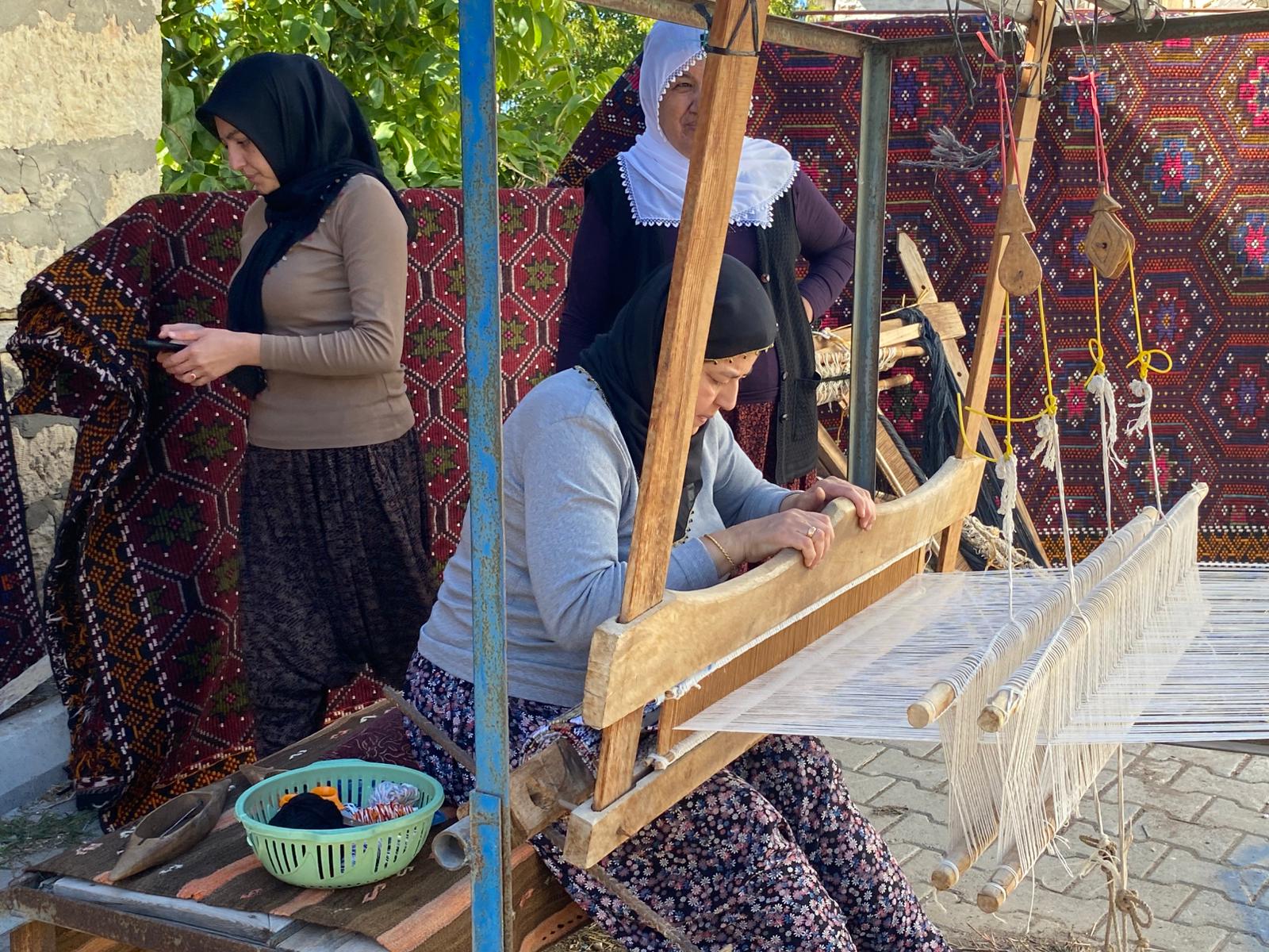 ZİYARETÇİLER FİLM TADINDA BİR GÜN YAŞADI