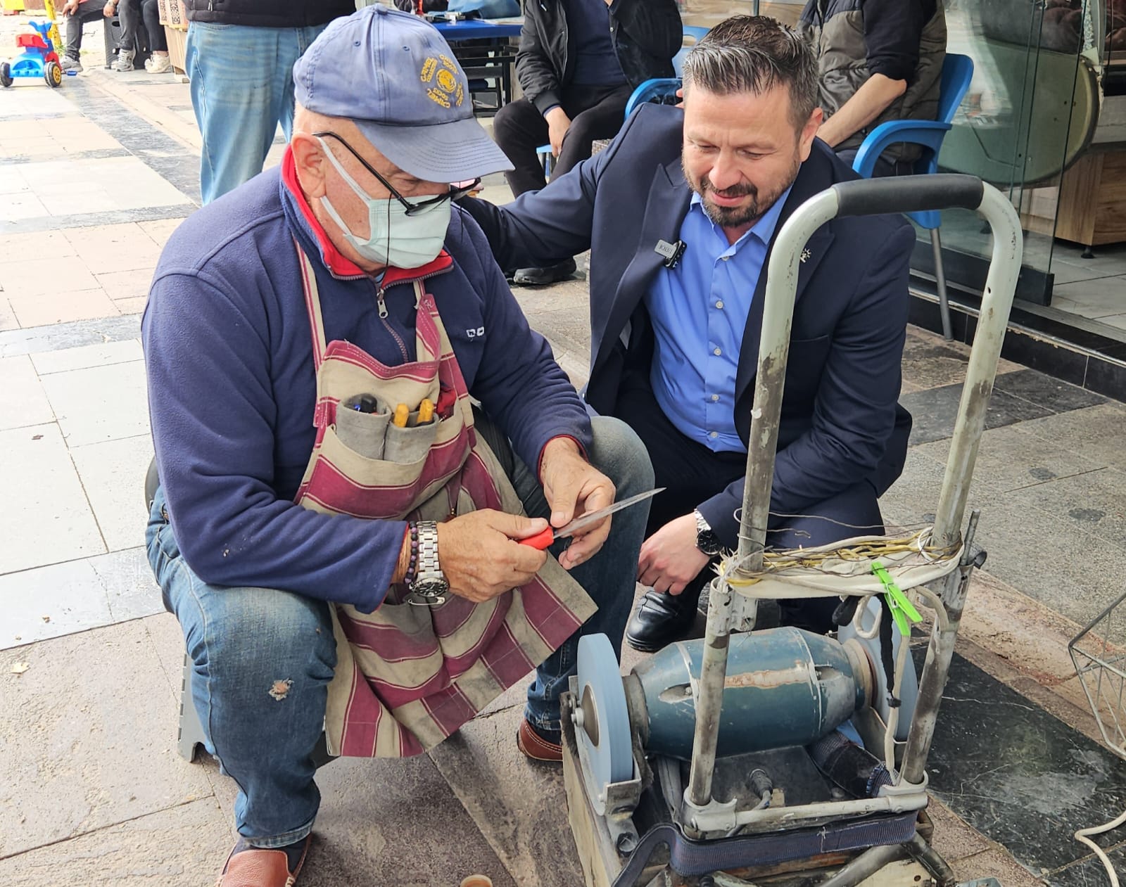 WhatsApp-Image-2025-10-22-at-08.28.00-12 “AK Parti İl Başkanı Mehmet Aydemir Edremit’i de gönülleri de fethetti”