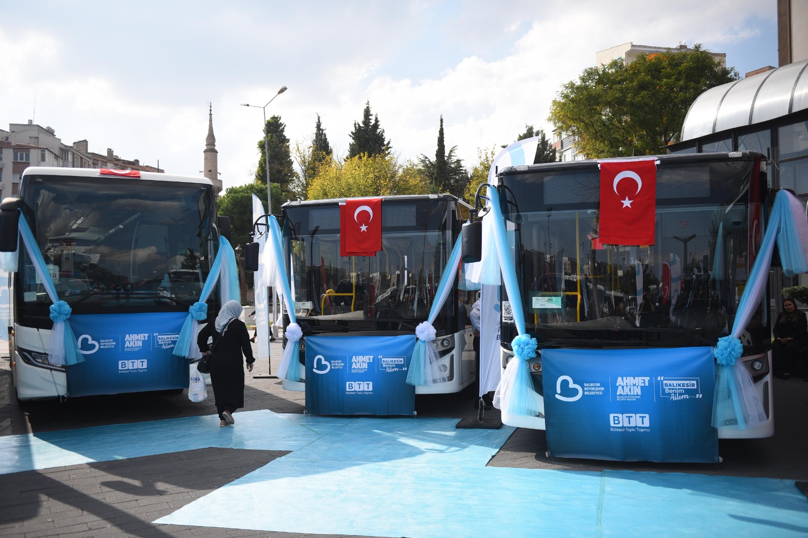 akin_yollari_degil_gonulleri_de_birbirine_bagladik_10 13 YENİ ARAÇ HİZMETTE