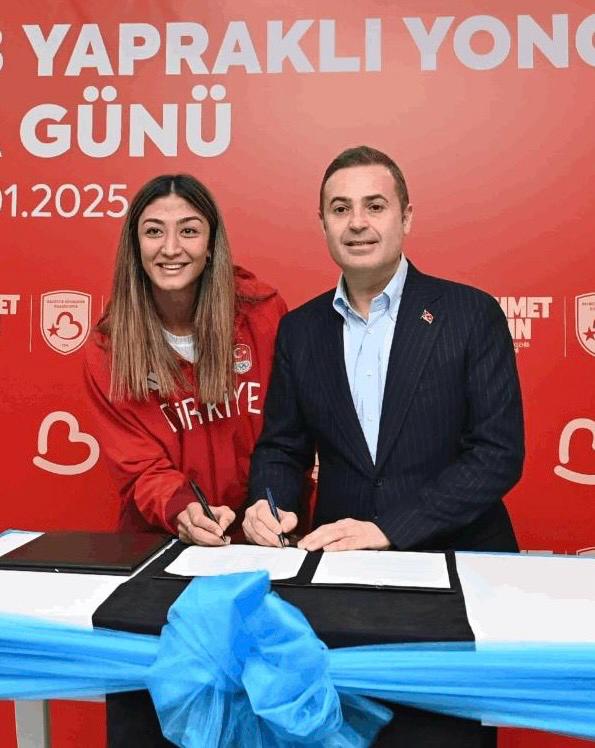 balikesirin_gururu_nafia_kus_aydin_2._kez_dunya_sampiyonu_9 BALIKESİR BÜYÜKŞEHİR BELEDİYESPOR’UN YILDIZI NAFİA KUŞ AYDIN YENİDEN ZİRVEDE