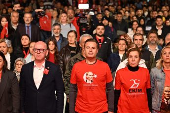 kuvayimilliyenin_sehrinde_cumhuriyet_coskusu__1-345x230 KUVAYI MİLLİYE’NİN ŞEHRİNDE CUMHURİYET COŞKUSU  AKIN, “CUMHURİYET KİMSESİZLERİN KİMSESİDİR”