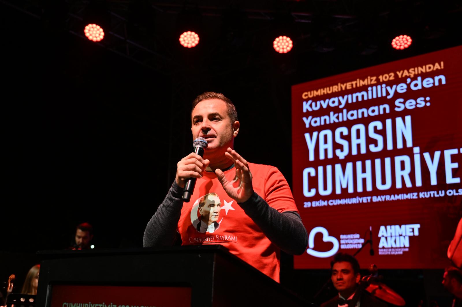 kuvayimilliyenin_sehrinde_cumhuriyet_coskusu__15 KUVAYI MİLLİYE’NİN ŞEHRİNDE CUMHURİYET COŞKUSU  AKIN, “CUMHURİYET KİMSESİZLERİN KİMSESİDİR”