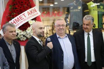 photo_2025-10-10_12-54-51-345x230 Edremitspor Taraftar Mağazası “EdroStore” hizmete açıldı